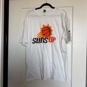 Suns Up Crewneck Neck T- Shirt NWOT